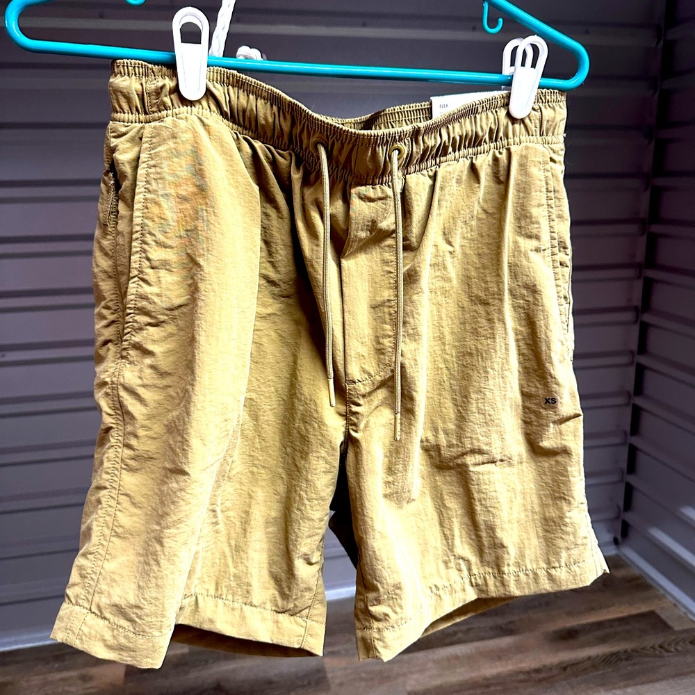 NWT American Eagle Trek Shorts
